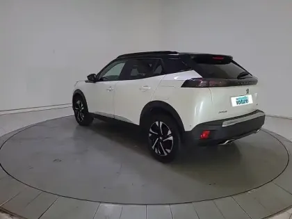 Photo 6 Peugeot 2008  PureTech 130 S&S EAT8