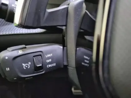 Photo 26 Peugeot 2008  PureTech 130 S&S EAT8