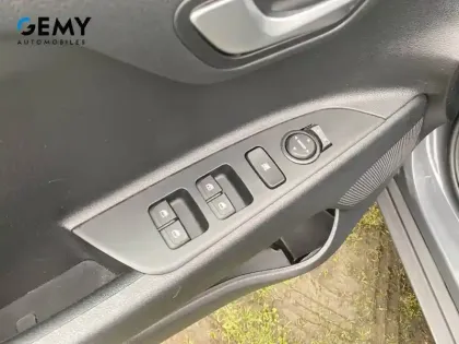 Photo 11 Kia Stonic  1.0 T-GDi 120 ch MHEV iBVM6