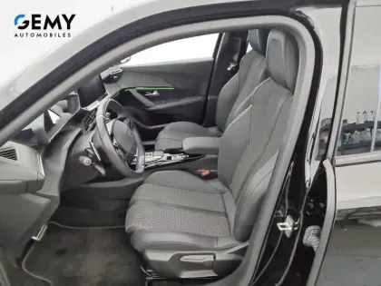 Photo 8 Peugeot 2008  PureTech 130 S&S EAT8