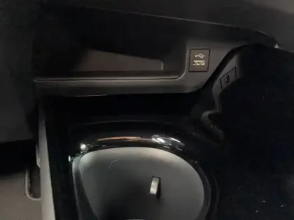 Photo 18 Toyota C-HR  Hybride 1.8L