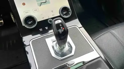 Photo 12 Land rover Range Rover  Evoque Mark II P300e PHEV AWD BVA8