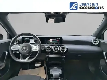 Photo 17 Mercedes Classe A  200 d 8G-DCT