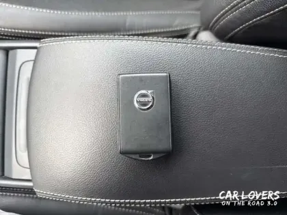 Photo 19 Volvo Xc40  T3 163 ch Geartronic 8