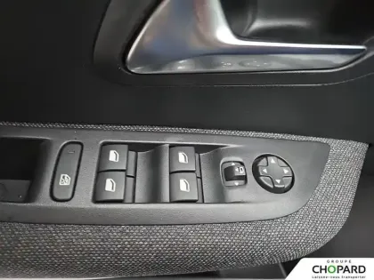 Photo 23 Peugeot 208  PureTech 75 S&S BVM5