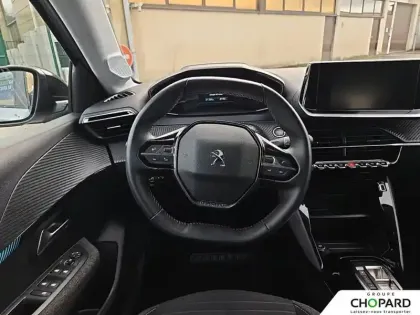 Photo 15 Peugeot 208  Electrique 50 kWh 136ch