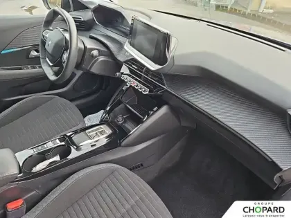 Photo 12 Peugeot 208  Electrique 50 kWh 136ch