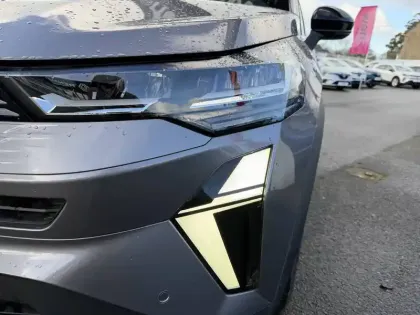 Photo 16 Renault Symbioz  E-Tech full hybrid 145