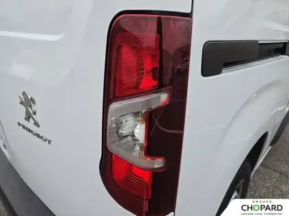 Photo 27 Peugeot Partner  FOURGON M 650 KG BLUEHDI 100 S&S BVM6