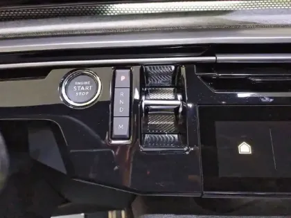 Photo 13 Peugeot 3008  Hybrid 136 e-DCS6