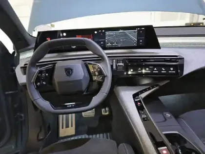 Photo 7 Peugeot 3008  Hybrid 136 e-DCS6