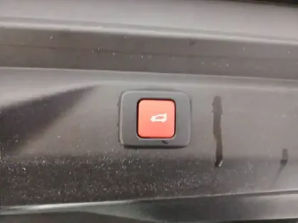 Photo 22 Peugeot 3008  Hybrid 136 e-DCS6