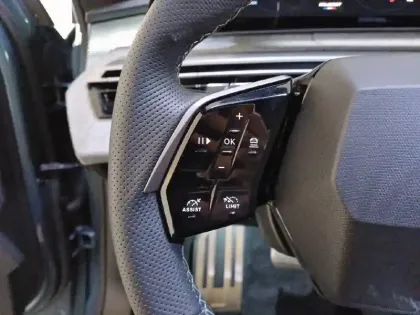 Photo 27 Peugeot 3008  Hybrid 136 e-DCS6