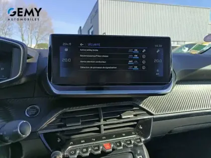 Photo 19 Peugeot 208  PureTech 130 S&S EAT8