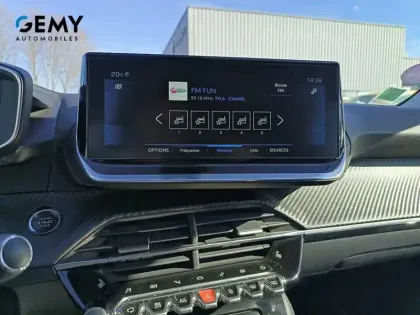 Photo 16 Peugeot 208  PureTech 130 S&S EAT8