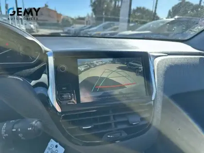 Photo 12 Peugeot 2008  PureTech 130ch S&S EAT6