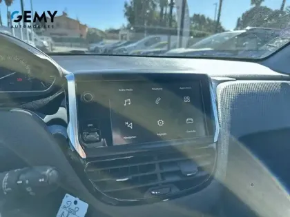 Photo 13 Peugeot 2008  PureTech 130ch S&S EAT6