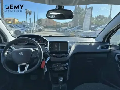 Photo 7 Peugeot 2008  PureTech 130ch S&S EAT6