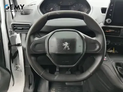 Photo 12 Peugeot Partner  FOURGON STANDARD 650 KG BLUEHDI 100 S&S BVM6