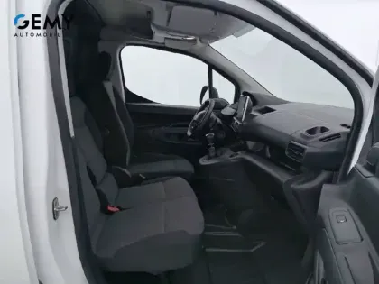 Photo 9 Peugeot Partner  FOURGON STANDARD 650 KG BLUEHDI 100 S&S BVM6