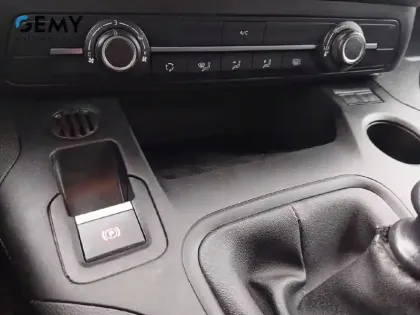 Photo 16 Peugeot Partner  FOURGON STANDARD 650 KG BLUEHDI 100 S&S BVM6