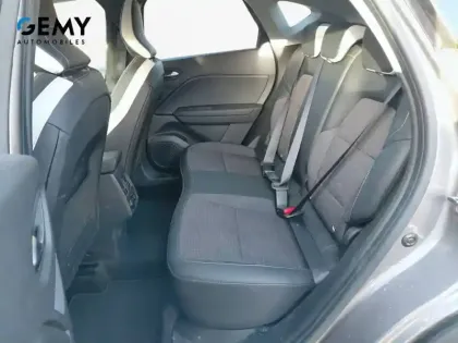 Photo 9 Renault Captur  E-Tech full hybrid 145