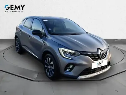 Photo 31 Renault Captur  E-Tech full hybrid 145