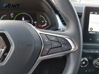 Photo 76 Renault Captur  E-Tech full hybrid 145