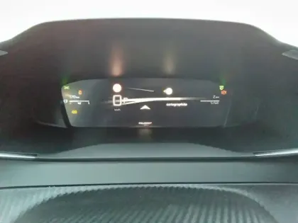 Photo 39 Peugeot 208  Hybrid 110 e-DCS6
