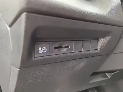 Photo 88 Peugeot 308  Electrique 55 kWh 156ch
