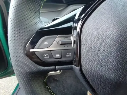 Photo 18 Peugeot 308  Electrique 55 kWh 156ch