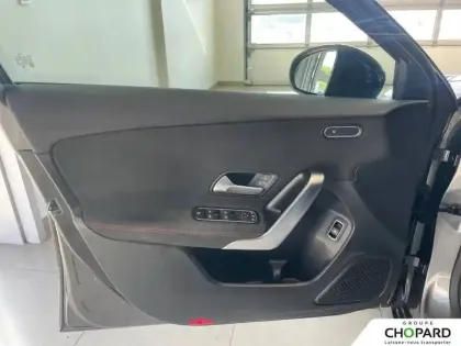 Photo 18 Mercedes Classe A  250 e Hybrid EQ 8G-DCT