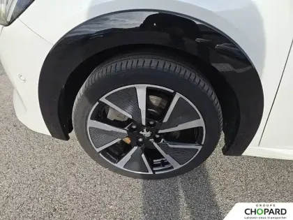 Photo 63 Peugeot 208 Gén. II Ph1 NG GT 5