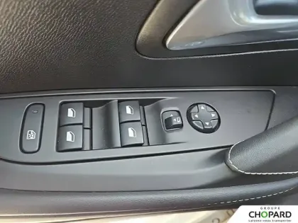 Photo 101 Peugeot 208  Electrique 50 kWh 136ch