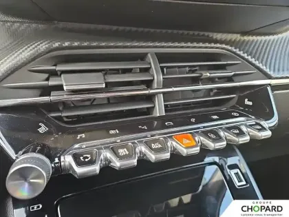 Photo 21 Peugeot 208 Gén. II Ph1 NG GT 5