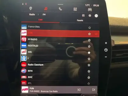 Photo 34 Renault Megane  E-Tech EV40 130ch standard charge