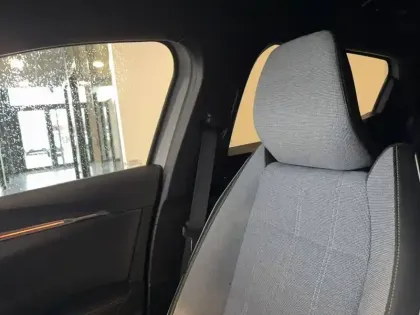 Photo 47 Renault Megane  E-Tech EV40 130ch standard charge