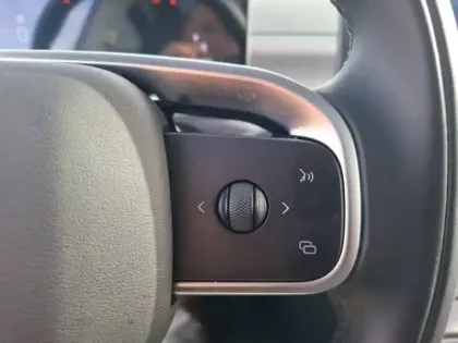 Photo 84 Leapmotor C10  REEV 28.4 kWh - 158 kW