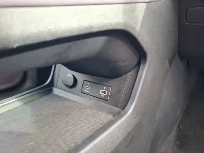 Photo 64 Leapmotor C10  REEV 28.4 kWh - 158 kW