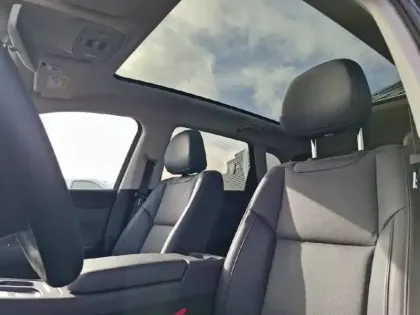 Photo 26 Leapmotor C10  REEV 28.4 kWh - 158 kW