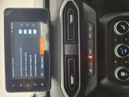 Photo 38 Dacia Sandero  ECO-G 100 GSR2