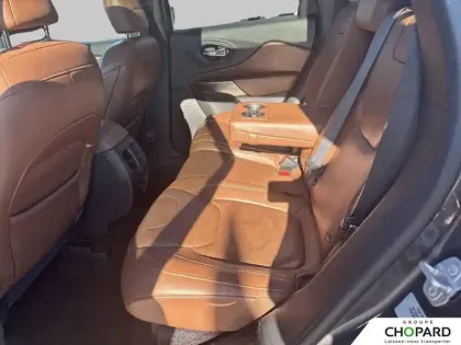 Photo 10 Jeep Cherokee Gén. IV Ph2 Overland 5