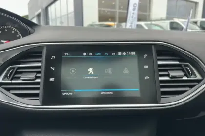 Photo 16 Peugeot 308  1.2 PureTech 130ch S&S EAT6