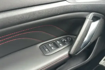 Photo 18 Peugeot 308  1.2 PureTech 130ch S&S EAT6