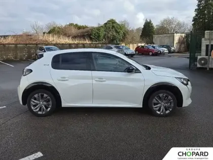 Photo 35 Peugeot 208  Electrique 50 kWh 136ch