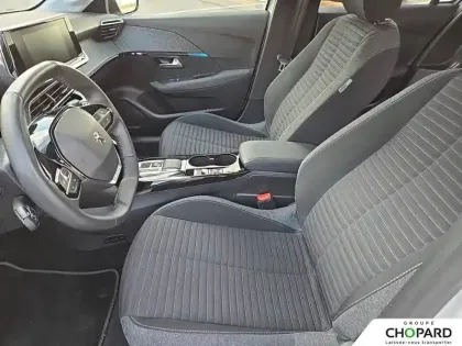 Photo 10 Peugeot 208  Electrique 50 kWh 136ch