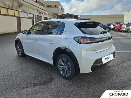 Photo 112 Peugeot 208  Electrique 50 kWh 136ch