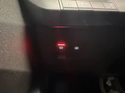 Photo 33 Renault Megane  E-Tech EV60 130ch super charge