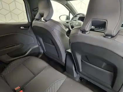 Photo 24 Renault Clio  E-Tech full hybrid 145 ch GSR2