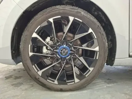 Photo 18 Renault Clio  E-Tech full hybrid 145 ch GSR2